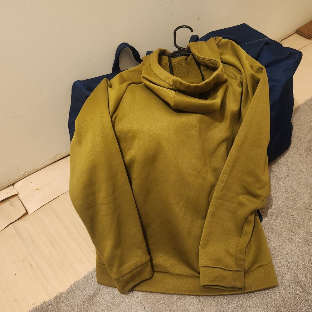 Nike Dri Fit Khaki Army Green Black Hoodie - Picture 3 of 3